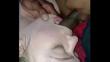 後期ナイトは気紛れな田舎の女の子を促します