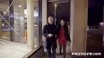 Дафна Клайд в межрасовом тройничке с аналом, двойным проникновением и двумя кремпаями