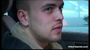 Franki и Ionie Luvcoxx снимают порно с долбежкой киски и камшотами на лицо