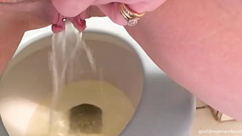 トイレでおしっことおなら
