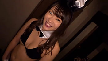 【素人ハメ撮り】さっちが1度行ってみたいと言っていたバッティングセンターでデートからのホテルでバニーコスに着替えてハメ撮りセックス！！