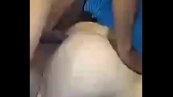 Goiâninha.a 娼婦は、ファッキングによってファンとフォロワーを征服しました。そして、ガレゴ フォンソによって犯されます。才能のある若い男は、彼女の足を開き、彼のコックを突き刺し、彼女のオマンコを開いて精液でいっぱいにします。