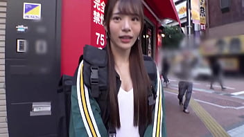 [素人自拍] 把遙控震動棒送給了一個性交過很多顧客的外賣女，在做愛的時候讓她健美的身體抽搐噴水。