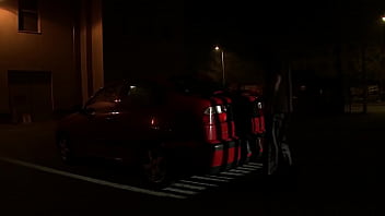 マゾヒズム、屈辱、マスターへの絶対服従。パート1.彼女はマスターの大きなペニスを吐き出しています。 彼女のマスターが彼女を彼の場所に連れて行くとき、彼女は怖がり、恐れます。まさに、彼女のマスターが望むように。