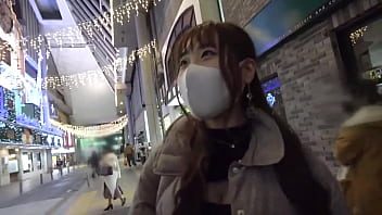 [아마추어 pov] 거리에서 동네 여자들과 이야기를 나누며 그들의 취향과 성적인 습관을 물어봤습니다! 첫 번째 에피소드는 후쿠오카에서 열리므로 하카타 미인 유나와 함께 진정합시다!