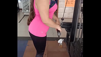私は義理の妹をジムに巨大なメコスジと一緒に連れて行きました, それから私は彼女を私の家に連れて行き、コンドームなしで彼女をファックしました. 彼女はオマンコと尻の中のチンポとミルクが大好きです. 彼女は間違いなく私のお気に入りの娼婦です. in the USA, New York, United States, Part 2 F