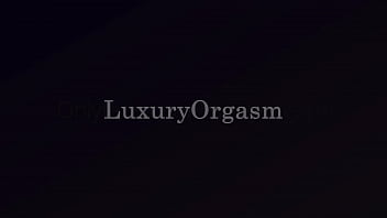 Лучший секс на бочке с мокрыми оргазмами. стоны. Мокрая киска - LuxuryOrgasm