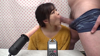 아마추어 : 러블리 에로 예쁜 엉덩이! 그녀는 딜도와 거시기를 입으로 제공합니다! 그녀는 거시기를 엿 먹고 자위를 과시하기를 기다릴 수 없습니다!