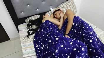 私の妻のホットをファックし、彼女は私に素晴らしいフェラを与えます1部