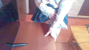 【素人】角オナニーで潮沢山出しました。。