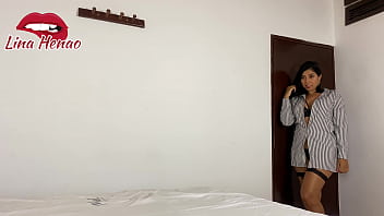 私は夫とロマンチックな夜を過ごしています、私たちは毎日セックスするのが大好きな愛し合っているカップルです
