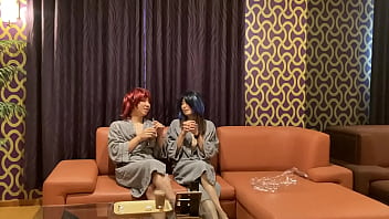 一对热爱性爱的夫妻。 我的妻子是日本最性感的女演员。我们喜欢原始、中出、舔阴、无尽、卡通、六十九。东京、大阪、京都、北海道。