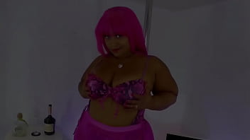 Pinky XXX リターンズ - BIG BUTT Legend からの新しい独占プレビューと 14 人の他のヌード ダンサー