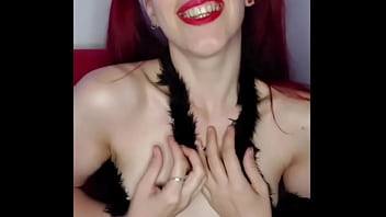 ShyyFxx あなたのホットなパートナーは、JOI のやり方を彼女に教えてほしいと思っています