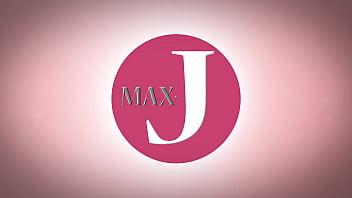 美人OLが昼間ホテルで男2人とハードセックスして人間便器状態に - Part 2