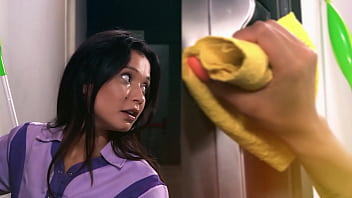 無料の完全なビデオ - 巨乳ホー (ジョリー・ラブ) は外国人とエッチになり、彼は彼女のタイトな嫌いな人を荒廃させます - HORNY HOSTEL