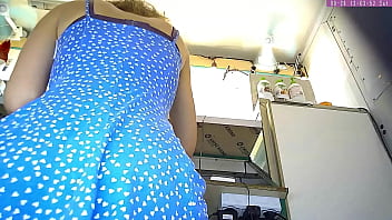 仕事でセクシーなブロンドの女の子盗撮カメラのパンチラパート8