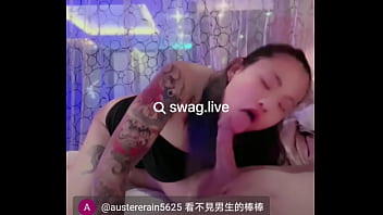 入れ墨のあるポニーテールの女の子は、後背位の盗品に犯されます.live @lvy pei