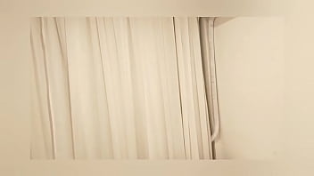 お風呂上がりにエッチな自慰行為をしているのを見つけて思わず口にミルクをあげるまで無慈悲にチンポを入れてしまいました