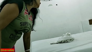 彼はちょうど来て、クソを始めます!! desi 温泉 bhabhi 性別