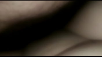 ノヴィーニャはとても濡れていて、王冠とセックスしたかった