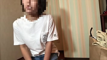 【素人】大◯生の恥じらいオナニー。汁がしたたり落ちてパンツがびしょ濡れしちゃった。