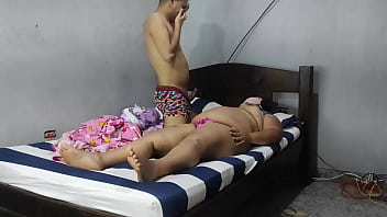 隠しカメラ！私は彼の妻と性交する私の親友になりたい