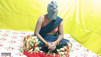 インド人妻が激しく犯されてオーガズムに達する ||夫との大きなブーティーインド人バビのハードアナルファック