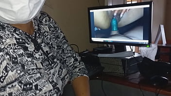 ホームポルノの最高に不道徳な、XVIDEOS.COMにビデオをアップロードするために理事長室を管理