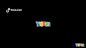 YNGR - 巨尻ブロンドのブルッキー・ブレアがきついマンコを激しく掘られる