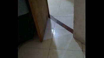 義理の妹が入浴中、全部しゃぶったらどんなに美味しいだろう