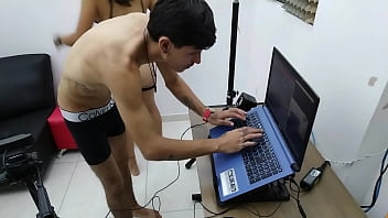 彼の仕事の日のハイライトの後に私の男が私に与えるなんて素晴らしいファック