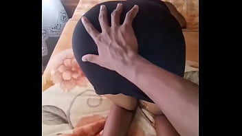 私の部屋で私の義理の妹をファックして、彼女は彼女のぽっちゃり系で私のボールを壊しそうになりました