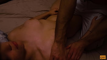 性感的 nuru 泰式按摩以硬性、性高潮和射液结束 - 无限的性高潮