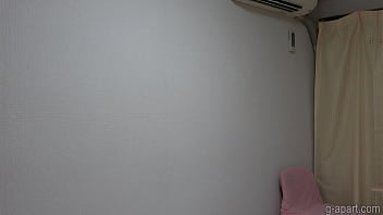 木下ひまり ハイレグレオタードを脱いでマイクロビキニに着替える