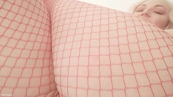 無料ビデオ - 顔面騎乗と SPH - 私の体を崇拝します (Arya Grander)