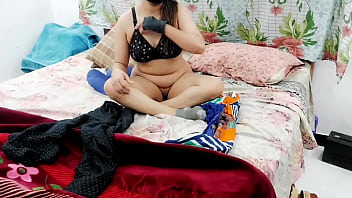インド人の美しい妻が寝取られ夫とアナルセックス