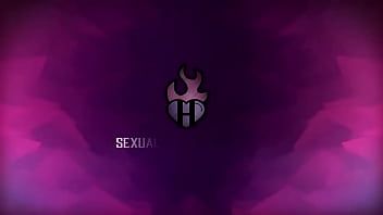 女僕被房子的主人暗示，他們最終發生了女同性戀性行為