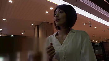 #3週末金曜日の夜は気が緩む!?「夫は飲み会ばかり･･･私だってハメを外したい」今宵夫不在な仕事帰りの美人妻をお持ち帰り! 4時間SP