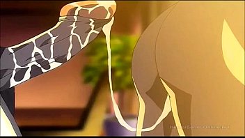欲求不満のふたなりは従業員を犠牲にして自分を救う