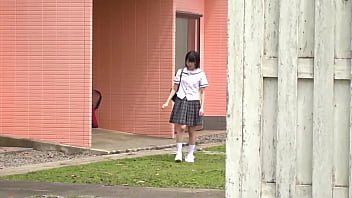 #1まさかこんなけなげなひよこ女子が･･･媚薬を盛られ理性完全崩壊！！ところかまわず野外異物オナニー！イキ漏らし野外アクメ！！