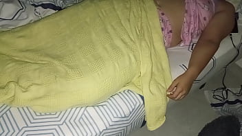 友達が夜中に電話してきて、何かを見せてほしいと言って、それを録音するように言いました。