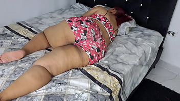 熟女は義理の息子に犯される。ハメ撮り