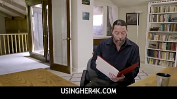 UsingHer4K - かわいい若い女性が会議中に弁護士の上司に無料で犯される