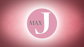 男なら誰もが憧れる巨乳ギャルの美乳。
