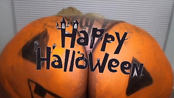 Kally XO и Big Booty Original Diamond появляются на Хэллоуине!