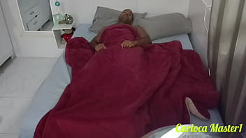 義姉に驚いた僕は我慢できずにエッチな娘にチンポを投げつけた