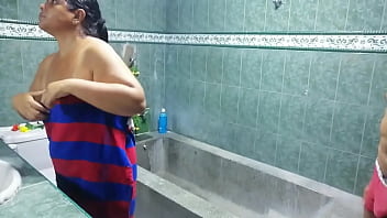 私は私の夫ではない別の人と性交します