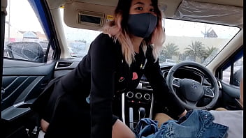공영주차장에서 위험한 섹스