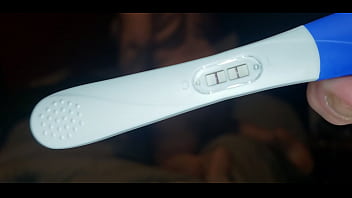 私たちは妊娠しました、彼女は欲求不満です